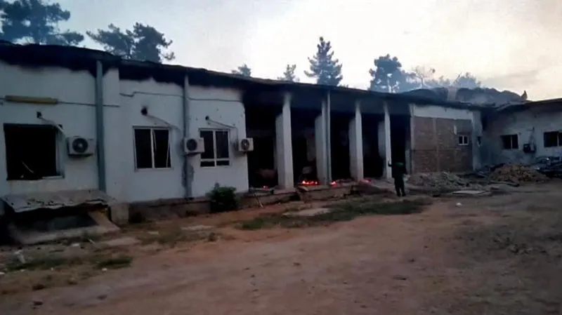 Události: Lékaři bez hranic pod palbou