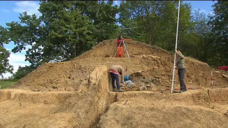 Archeolog Ivo Štefan ve Studiu 6