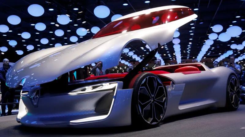 Sportovní vůz kosmických tvarů Renault TreZor (francouzsky poklad) jezdí čistě na elektřinu díky 260kW motoru a z 0 na 100 km/h zrychlí pod čtyři sekundy. Unikátní je i způsob otevírání a nastupování. Renault TreZor má totiž jediné „dveře“. Tento sportovní elektromobil zůstane asi jen výstavním pozlátkem.