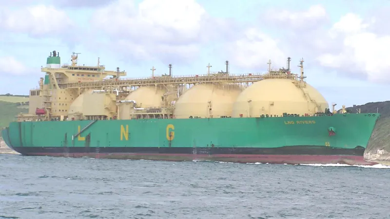 Tanker přepravující LNG