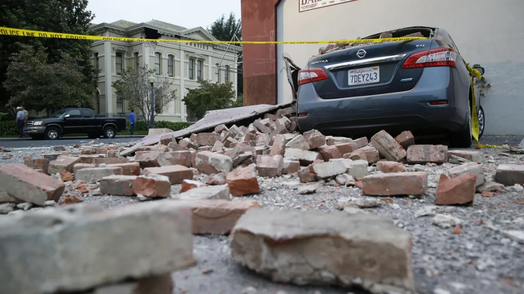 Následky zemětřesení v kalifornském Napa