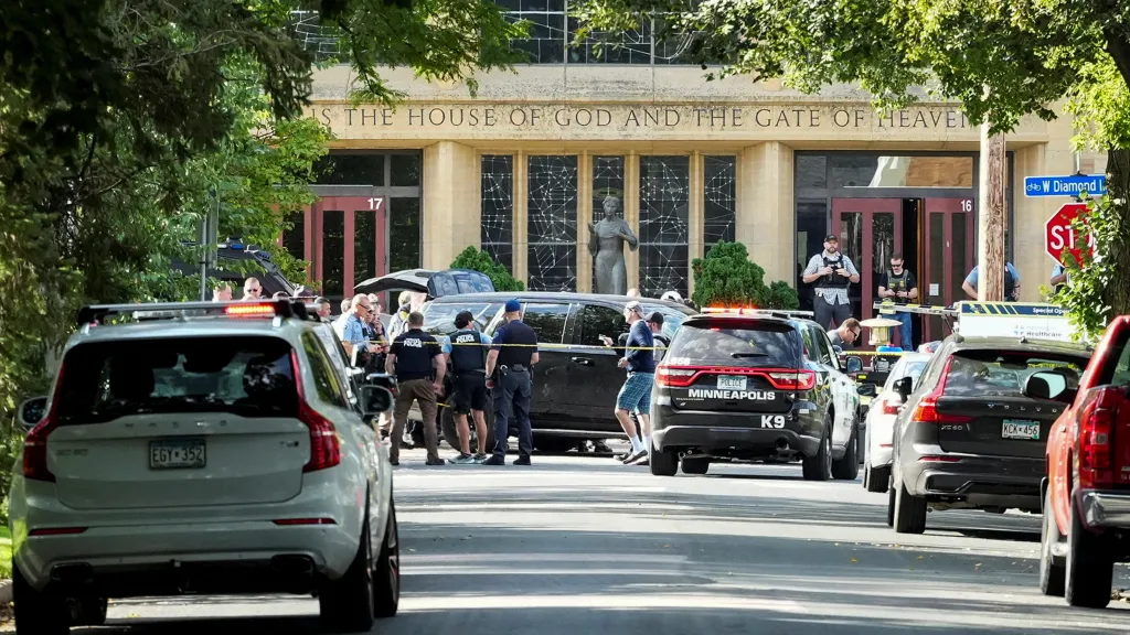 Soukromá základní katolická škola v Minneapolisu po střelbě