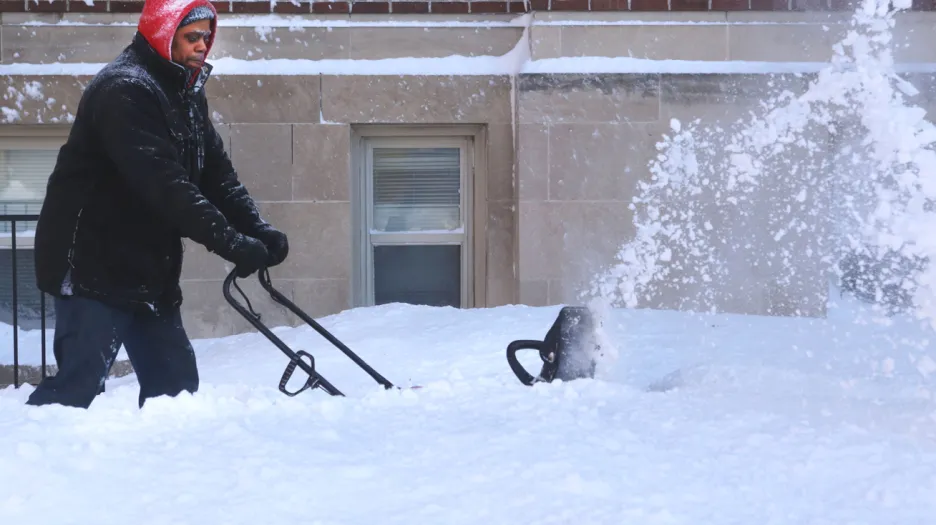 Následky sněhové bouře Linus v USA
