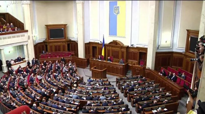 Ukrajinský parlament jedná o změnách pravomocí prezidenta