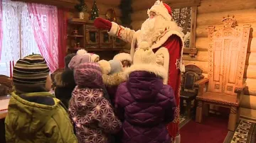 Děda Mráz na setkání s dětmi