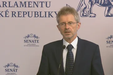Senát se nyní nebude zabývat údajnou neschopností prezidenta vykonávat úřad, domnívá se Vystrčil