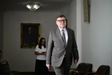 Schodek rozpočtu v pololetí dosáhl 152,4 miliardy korun