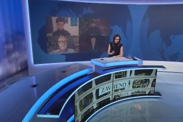 Politici vidí východisko z covidové krize v přísném režimu ve firmách a očkování