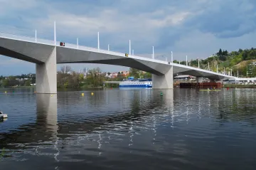 PŘEHLEDNĚ: Takhle mění nový Dvorecký most tramvajovou dopravu v Praze