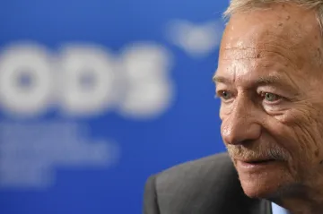 Nominace do čela Senátu by byla obrovská čest, říká Kubera. Čunek si to dovede představit