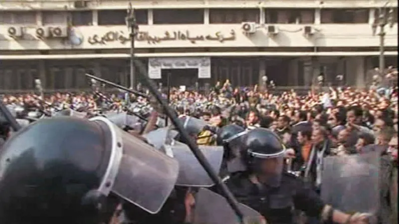 Zásah egyptské policie proti demonstrantům