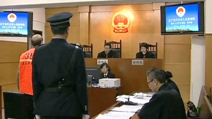 Soud s čínským korupčníkem