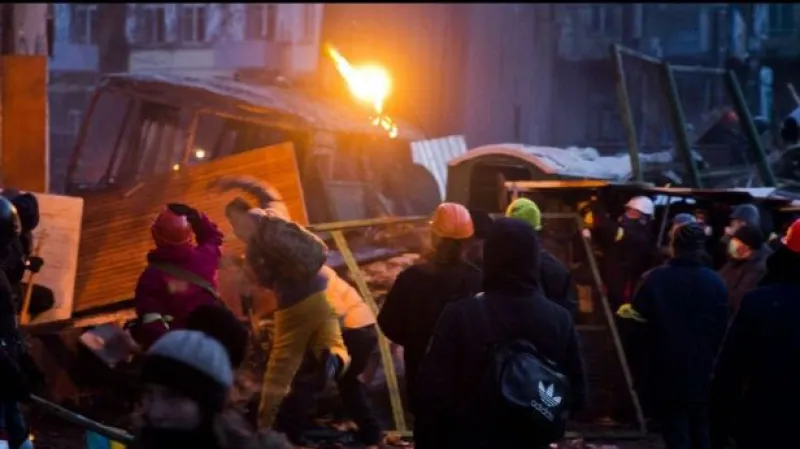 Horizont ČT24: Část centra připomíná bojovou zónu