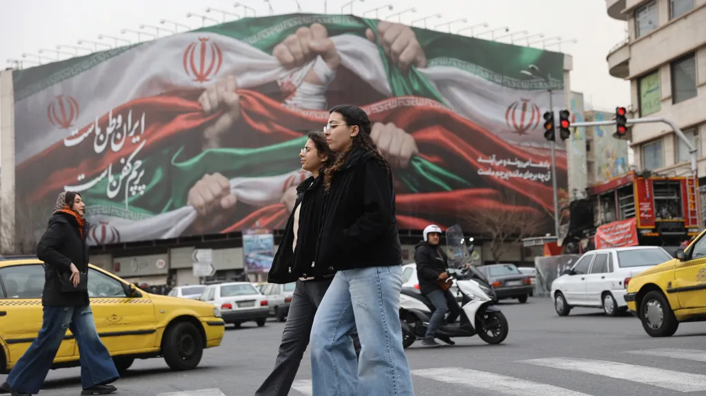 Ulice Teheránu (snímek z ledna 2026)