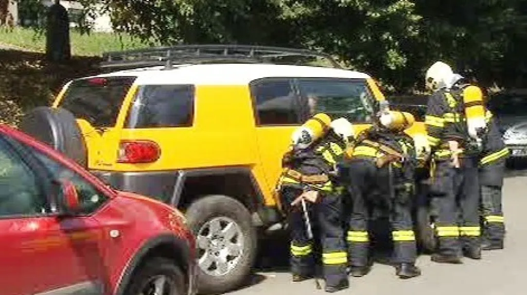 Špatně zaparkované auto