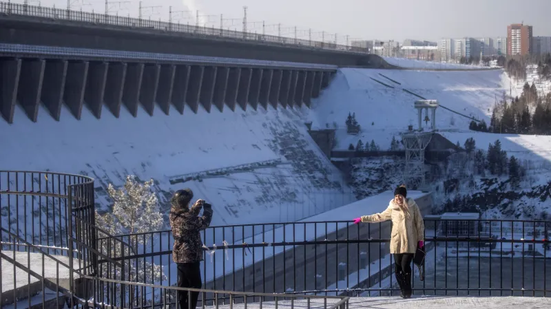 Bratská vodní elektrárna