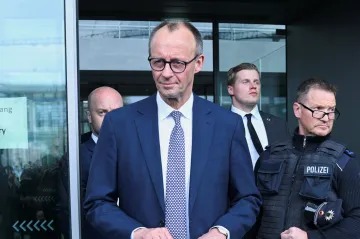 Merz začíná úřadovat. Jeho nová vláda zrušila pětadvacet funkcí