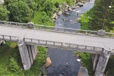 Stát se snaží prodat most pod Lipnem, který je v havarijním stavu