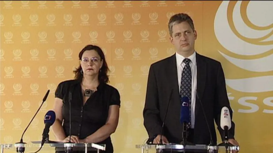 Rozhovor s Filipem Melzrem a výstup Jiřího Dienstbiera