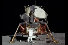 Přistání Apolla 11 bylo drama. Pokazil se počítač a modul se netrefil o pět kilometrů