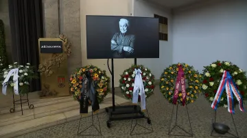 S Jiřím Krampolem se rozloučilo blízké okolí