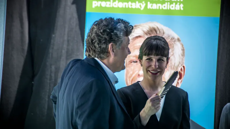 Miroslav Hanuš, Veronika Khek Kubařová