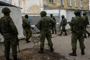 Ruská armáda blokuje severní přístupy na Krym