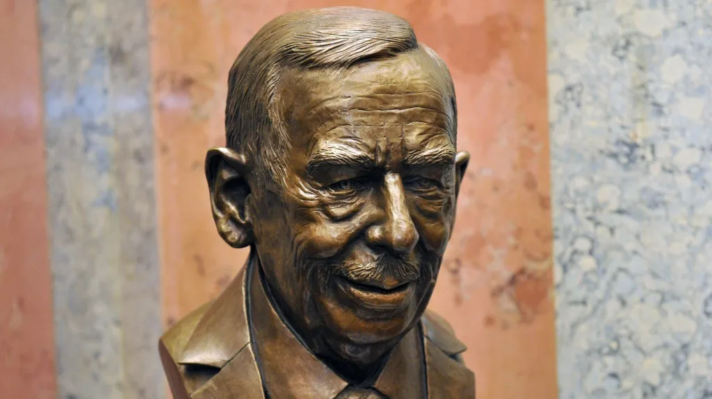 Busta Václava Havla