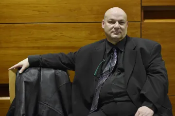 Soudce Miroslav Čapek znovu porušil své povinnosti. Přijde o patnáct procent platu 