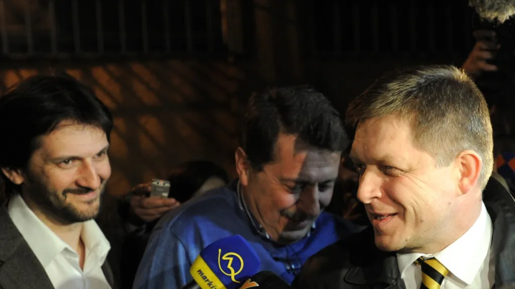 Zprava Robert Fico, Pavol Paška a Robert Kaliňák