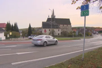 V Miličíně skončily opravy průtahu na významné trase z Prahy do Budějovic