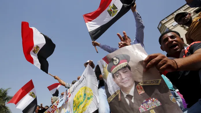 Demonstrace Sísího příznivců v Káhiře