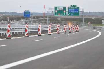 Dálnici D35 rozšiřují dva nové úseky