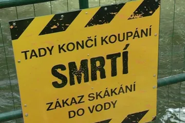Na nebezpečných jezech přibyly ochranné prvky