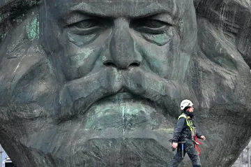 Přepracované AI se v experimentu obracely k marxismu