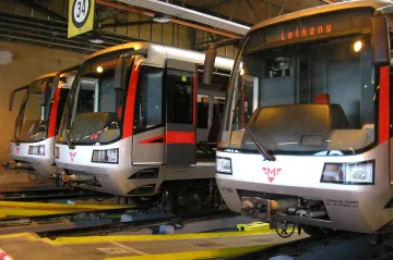 Reportéři ČT: O miliardách na metro rozhoduje už 35 let jediná firma