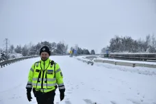 Sněžení komplikovalo dopravu na Liberecku, meteorologové výstrahu zmírnili