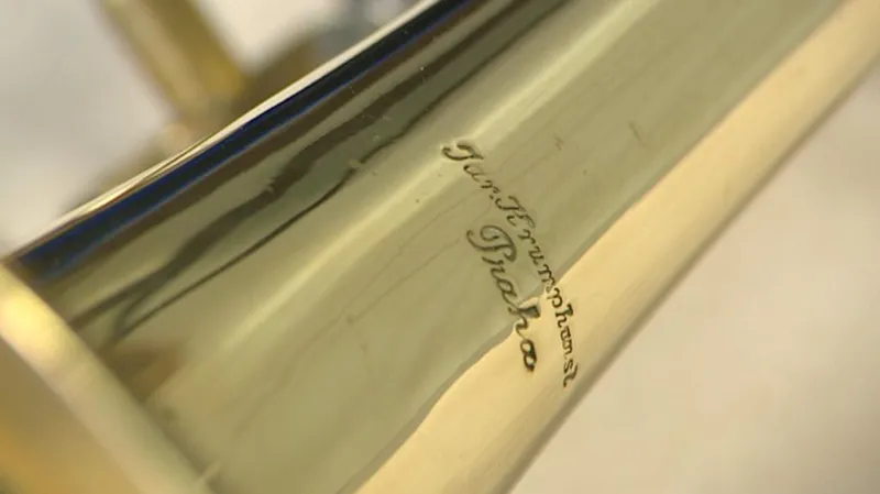 Detail nástroje s označením firmy Krumphansel