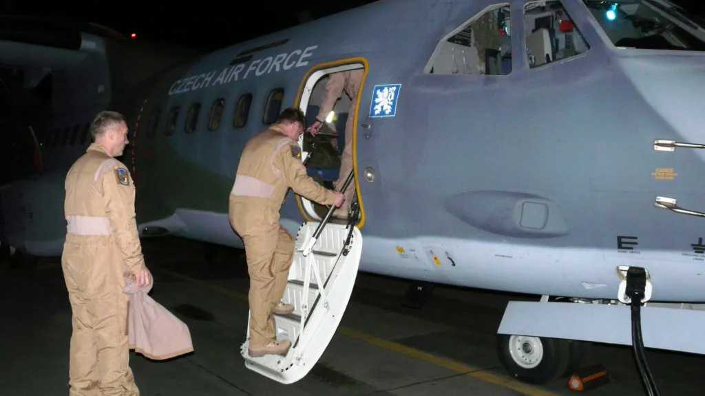 Čeští vojáci odletěli na Sinaj, zapojí se do mise MFO
