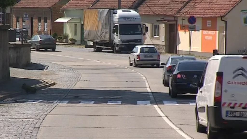 Starovičkami projedou tisíce aut denně