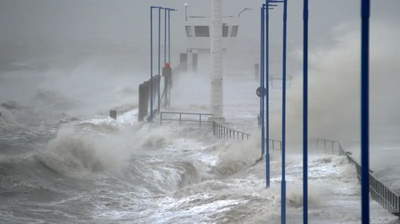 Severní moře rozbouřené orkánem Xaver