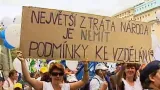 Demonstrace proti reformě veřejných financíz roku 2003