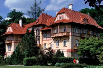 Procházka po nepostavených domech. Virtuální prohlídka ukáže nerealizované návrhy Dušana Jurkoviče