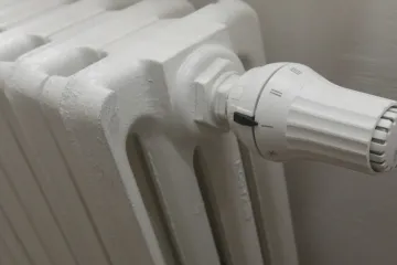 Ceny elektřiny i plynu by se v příštích měsících mohly stabilizovat, shodli se dodavatelé energií
