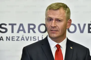 Benešovským senátorem se stal Hraba. Prosazuje férovou justici a pomoc matkám v zaměstnání