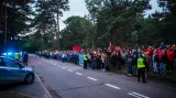 Demonstrace před prezidentovým sídlem v Juratě