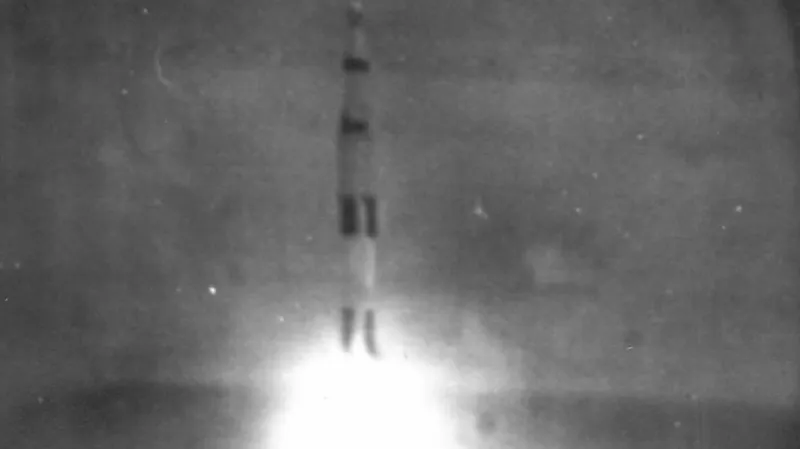 Fotografie startu na divácké obrazovce