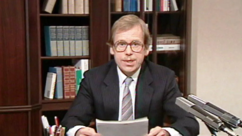 Václav Havel při novoročním projevu v roce 1990
