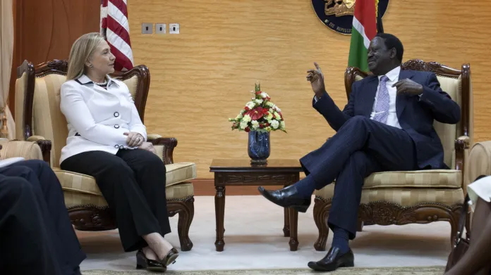 Hillary Clintonová a keňský premiér Raila Odinga