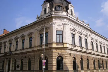 Uznávaná architektka Eva Jiřičná může zvelebit Frýdek-Místek. Jedná se o dostavbě Národního domu